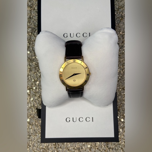GUCCI ❤️❤️ AUTHENTIC WOMENS WATCH - Picture 4 of 9